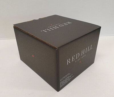 The custom printing on this six bottle shipper allowed PPI to create an ‘on brand’ packaging solution for Red Hill Vineyard